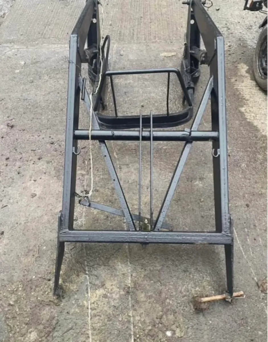 Quicke 2000 and Tuscon Towbar - Image 1