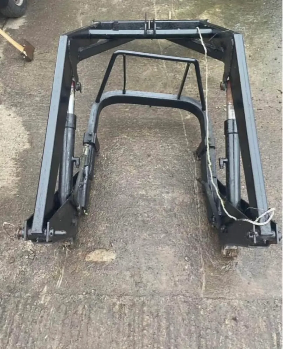 Quicke 2000 and Tuscon Towbar - Image 2