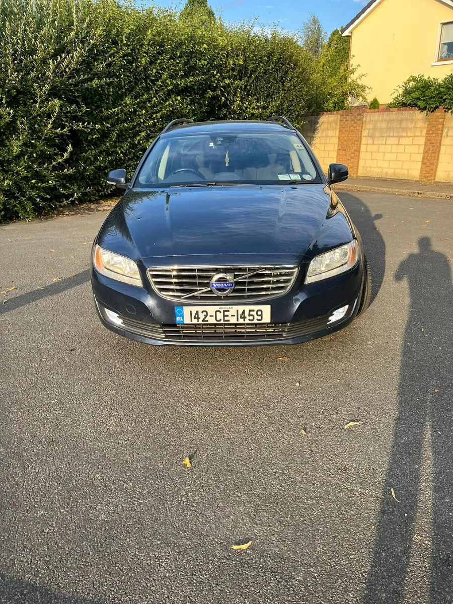 Volvo V70 2014 - Image 2