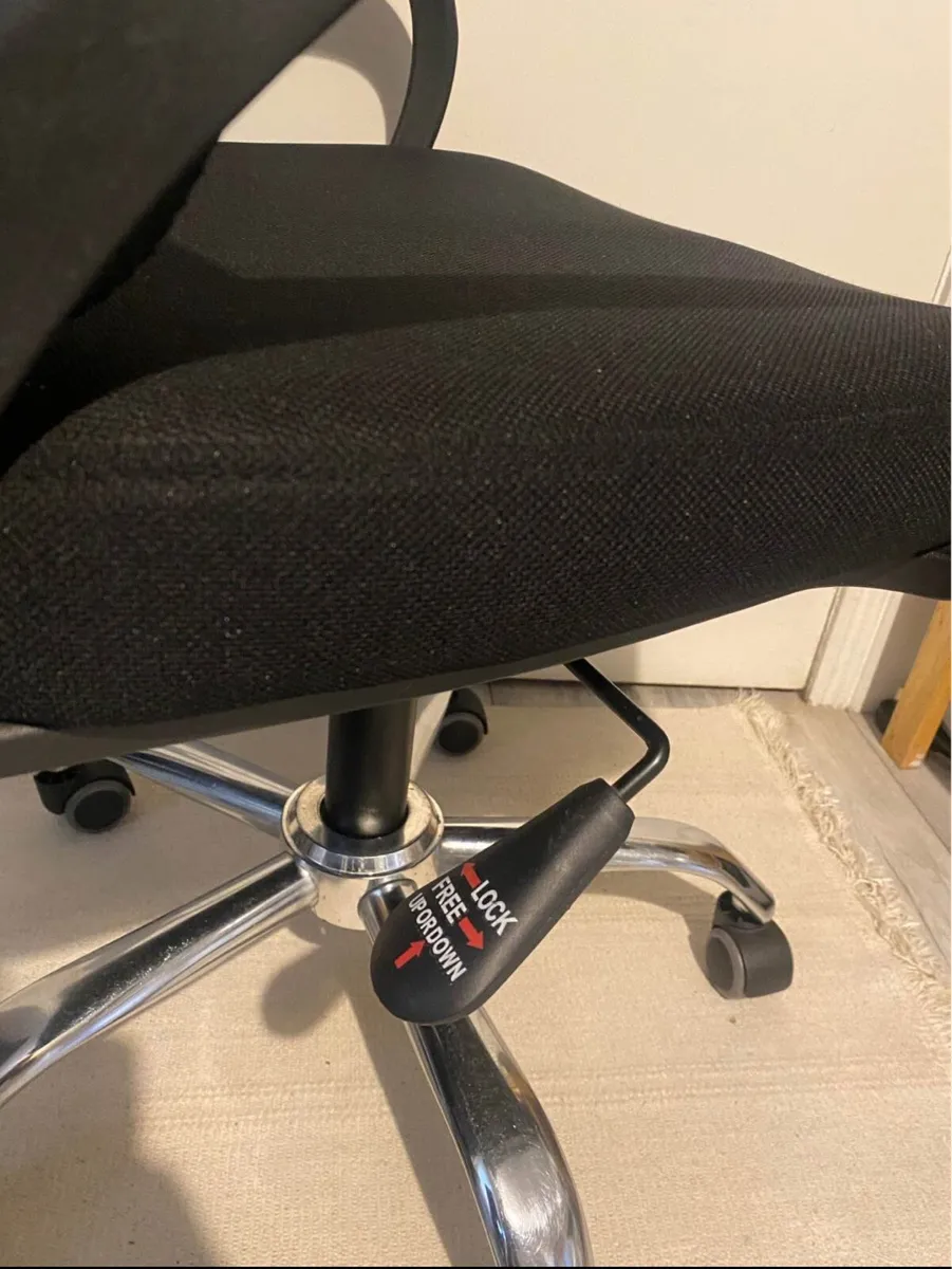 Ergonomic office chair - Image 4