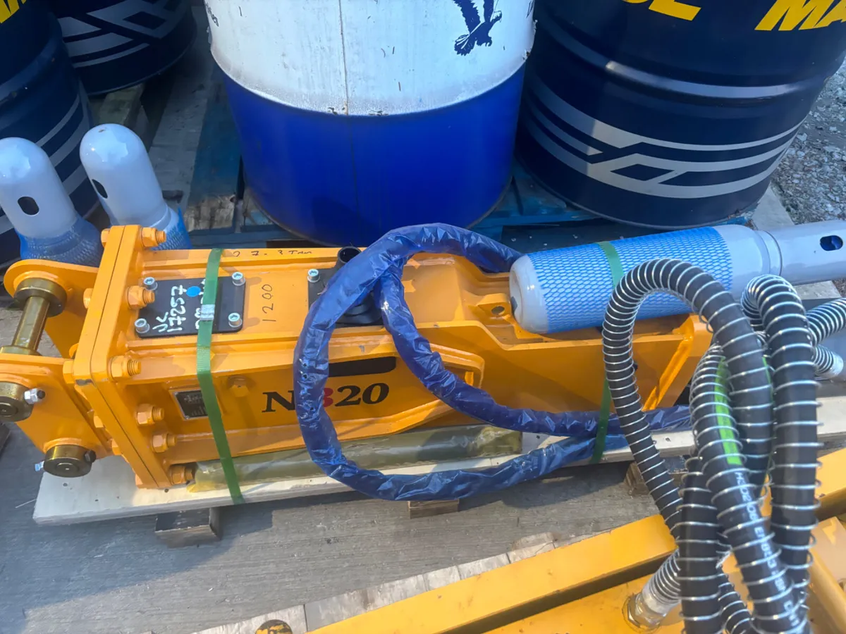 NEW Rock Hammer from 2.7 to 8 Ton €1100 - Image 4