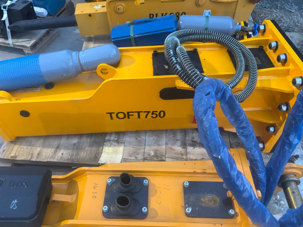 NEW Rock Hammer from 2.7 to 8 Ton €1100 - Image 3