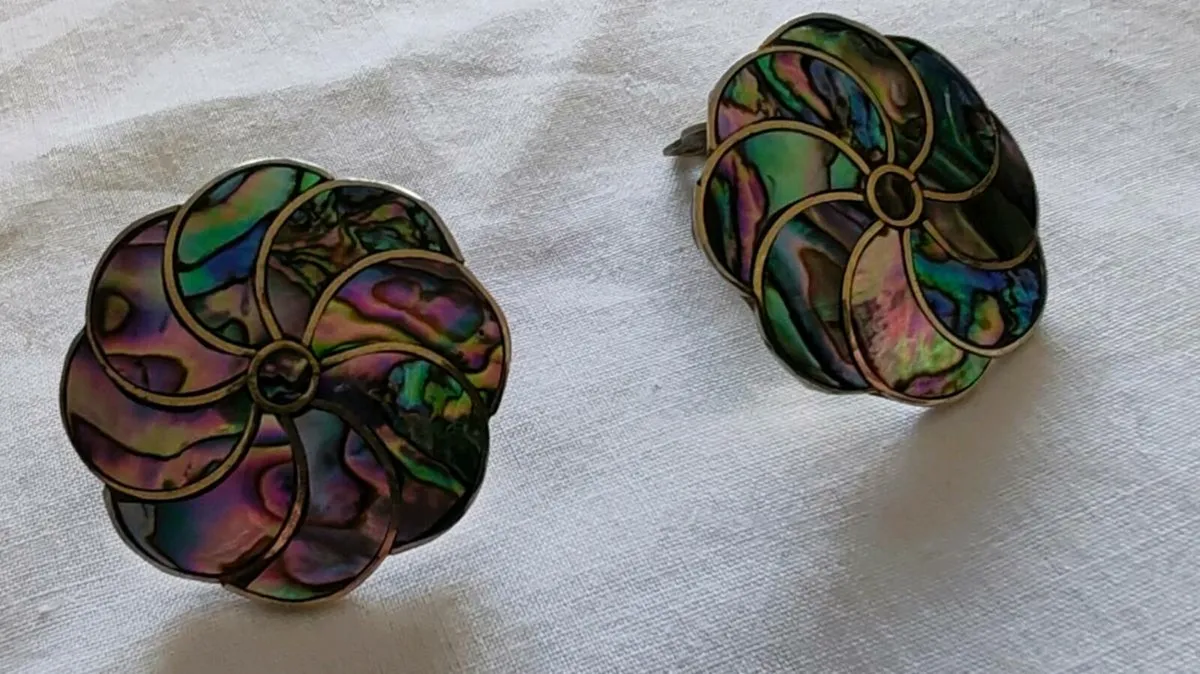 Vintage cloisonne clip on earrings - Image 4