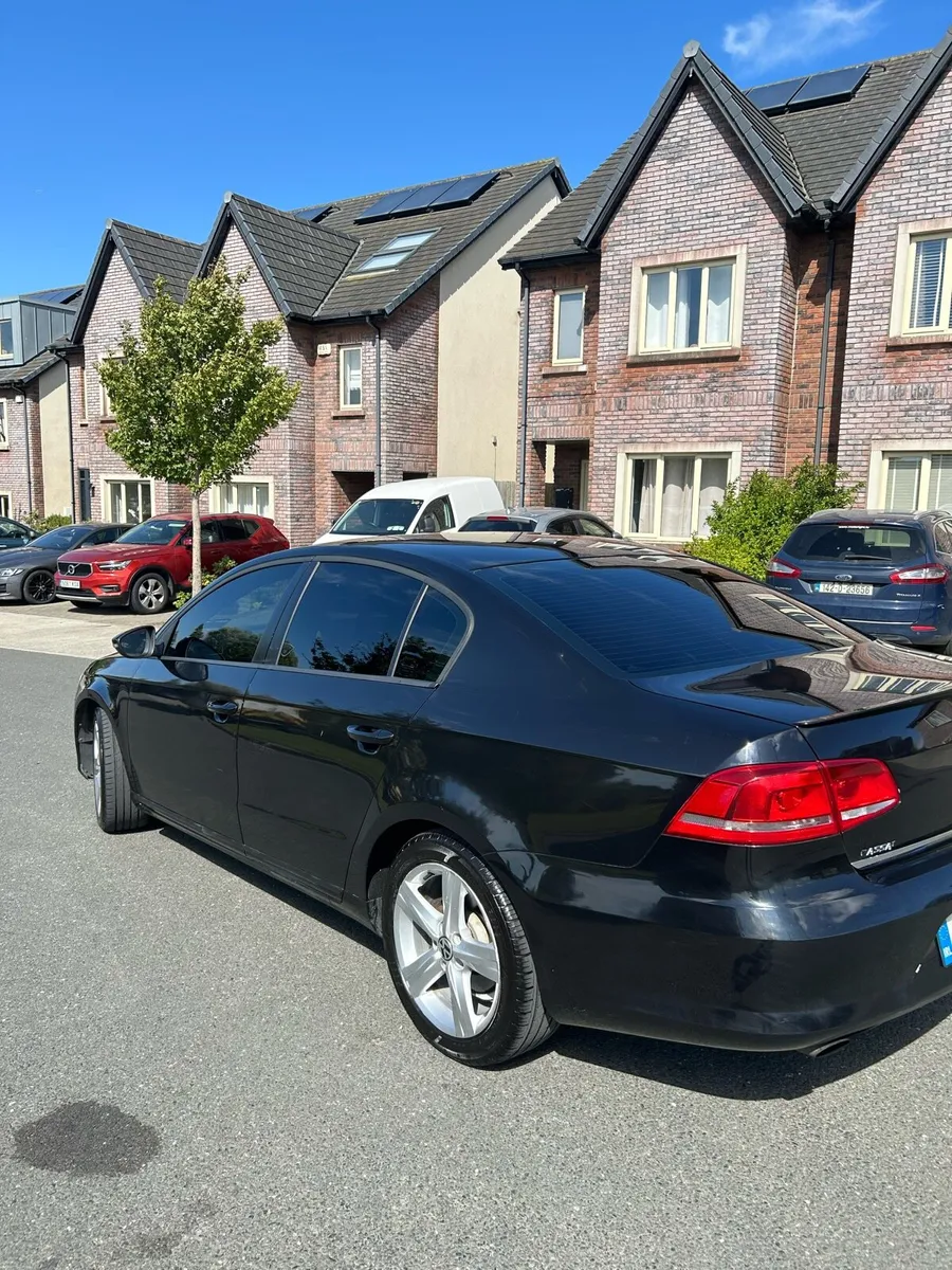 Car - Image 4