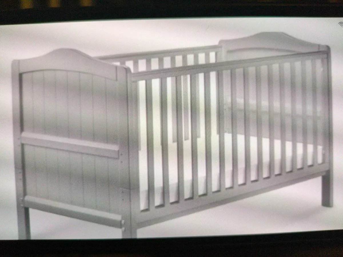 Sorrento cot bed - Image 1