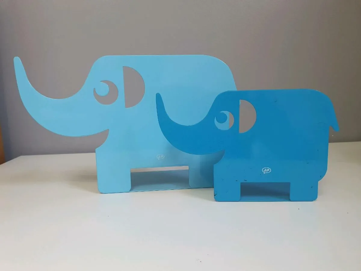 Book ends - Image 1