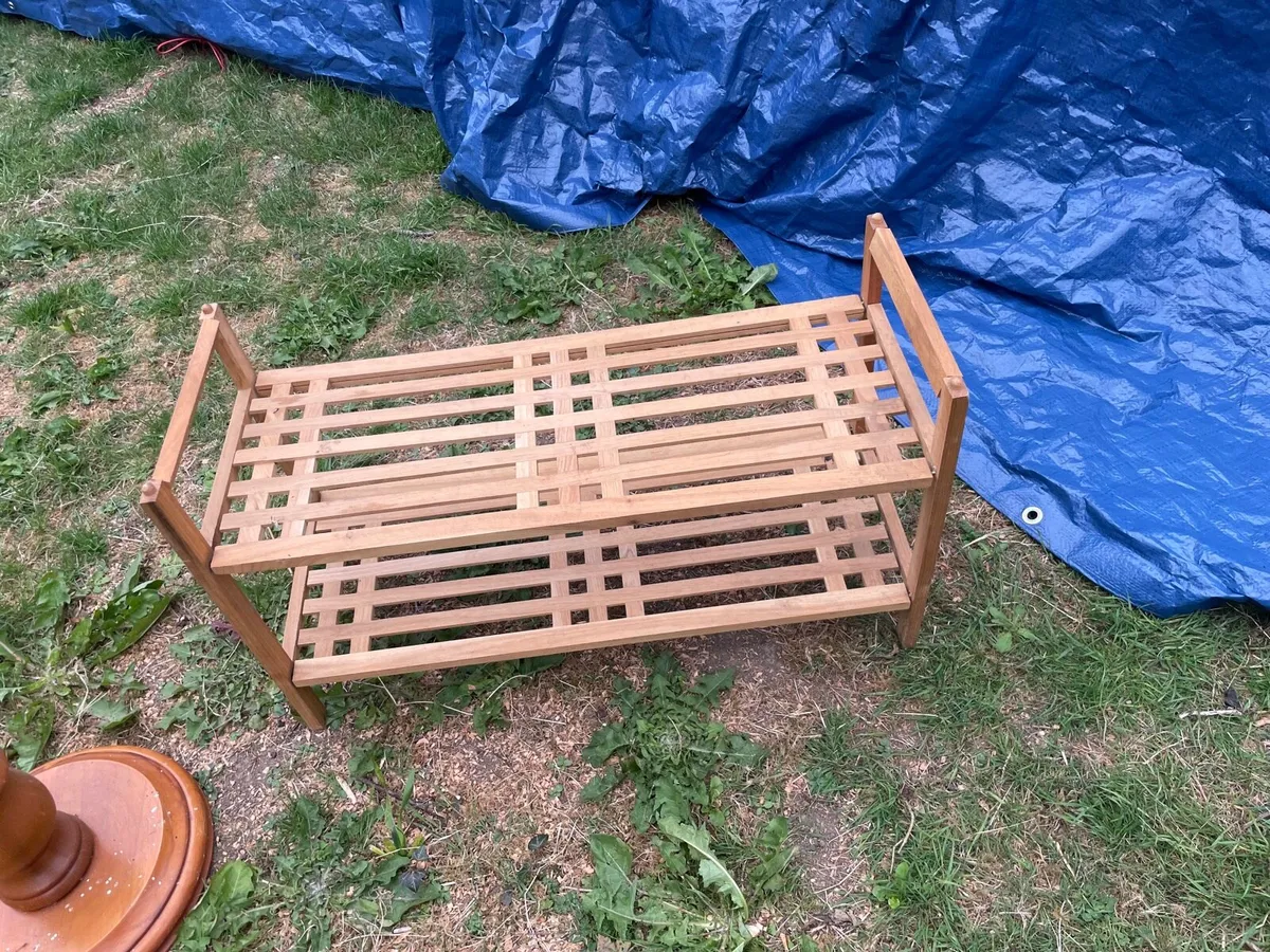Shoes rack - Image 1