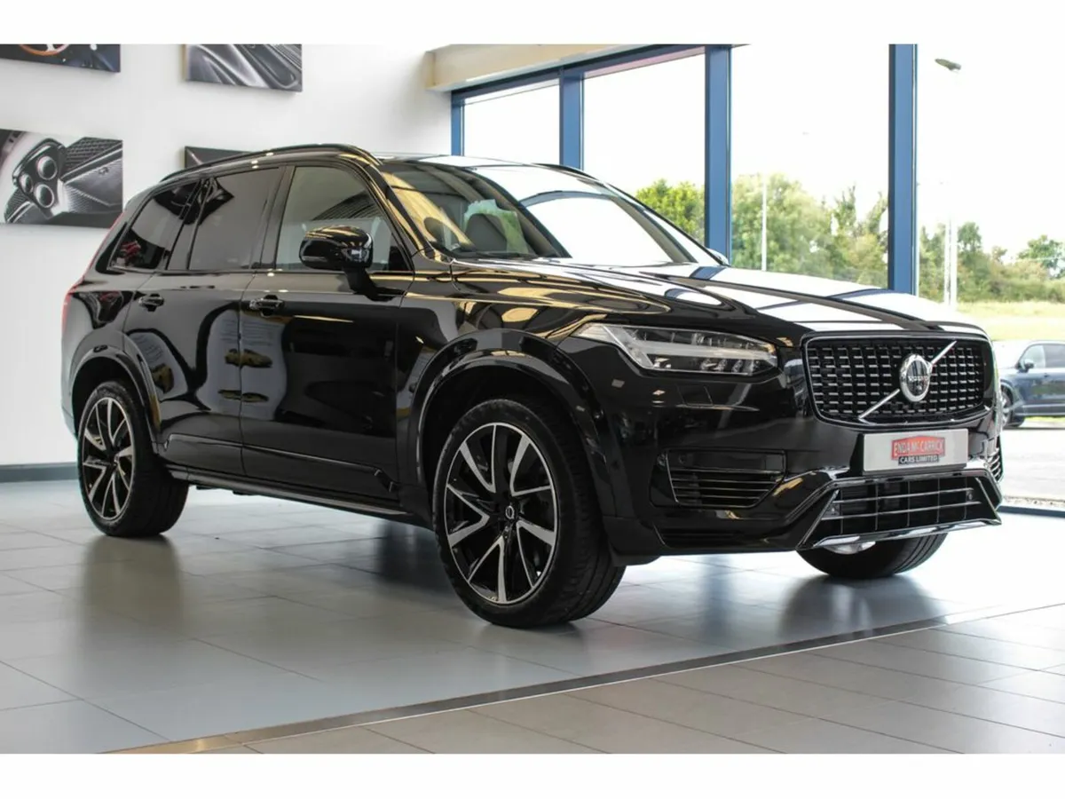 Volvo XC90 RECHARGE T8 ULTIMATE DARK AWD - Image 3