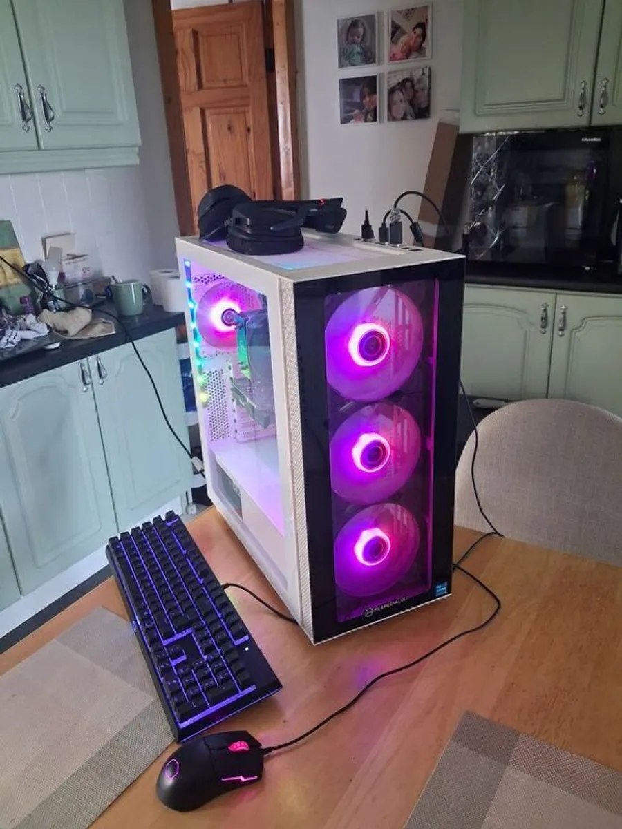Corsair CV550 PC Specialist - Image 2