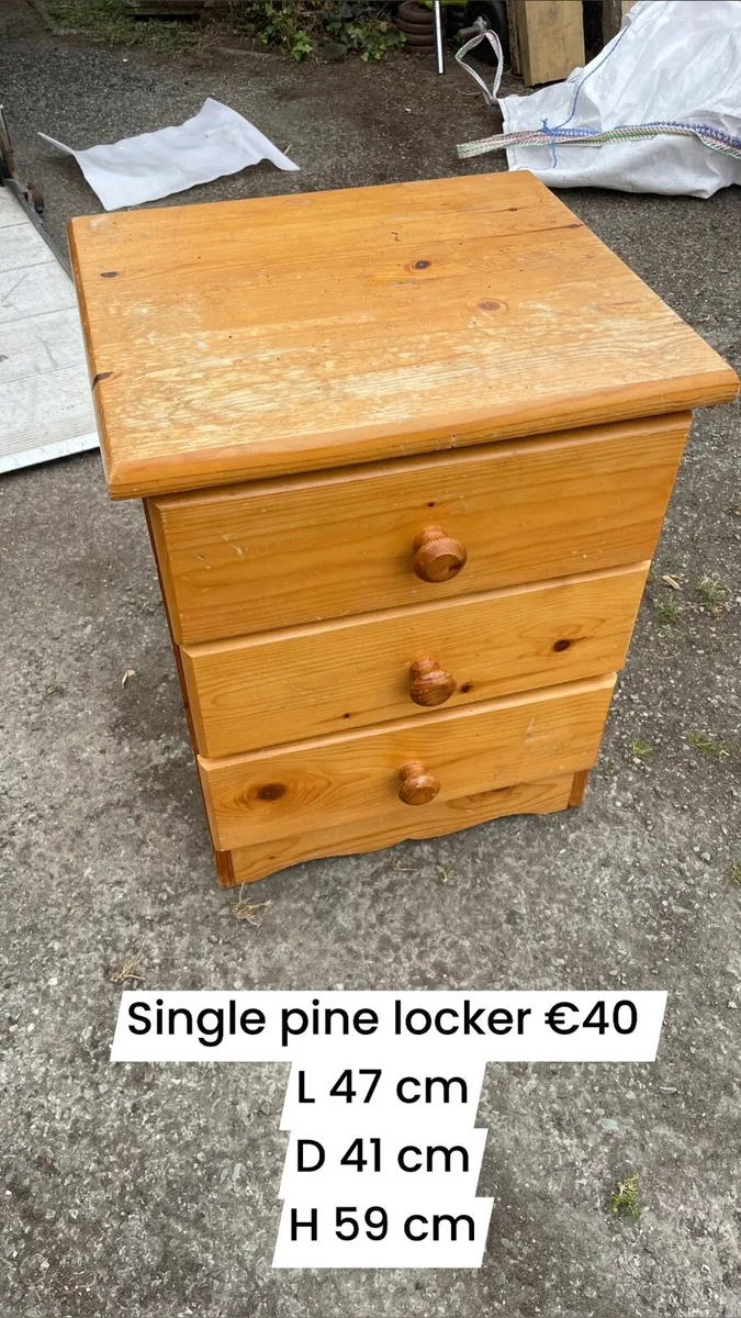 Pine bedside table / locker - Image 2