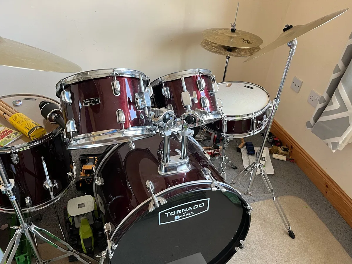 Drum set - Image 1