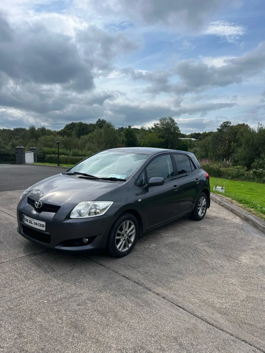Toyota Auris - Image 1