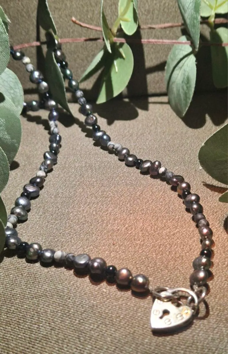 Peacock Pearl Necklace - Image 1