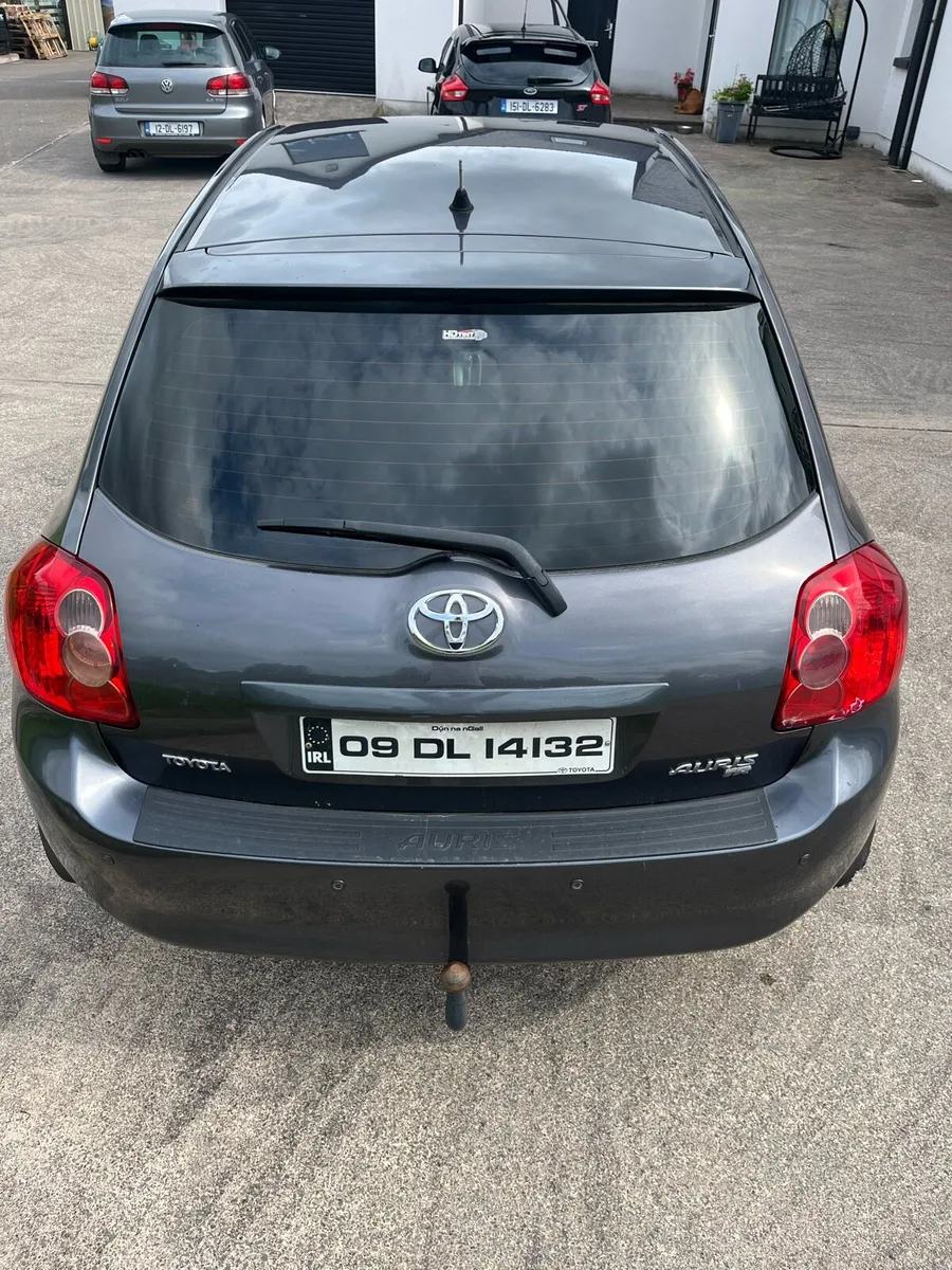 Toyota Auris - Image 2
