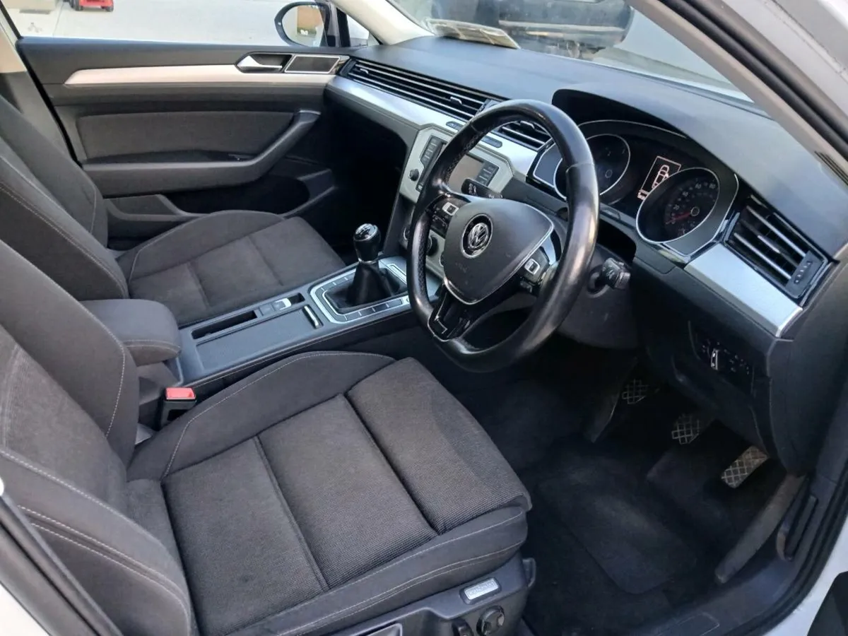 Vw Passat 2litre - Image 4