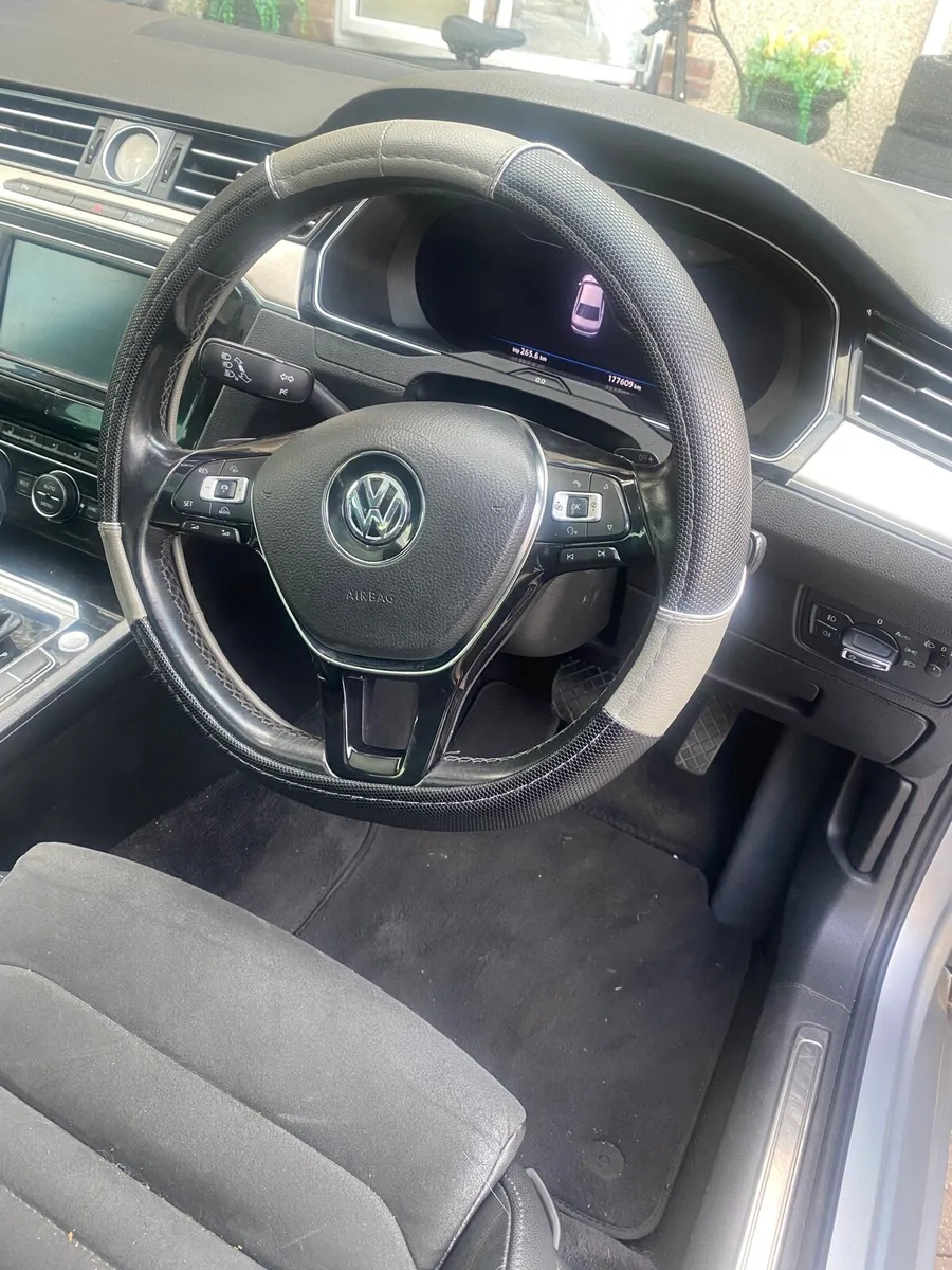 Vw Passat 2.0 dsg 177,000kmh low Milage ! - Image 2