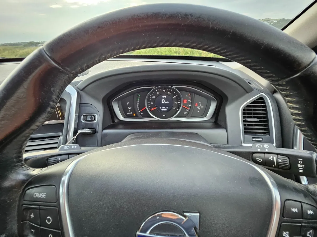 Volvo XC60 2013 - Image 4