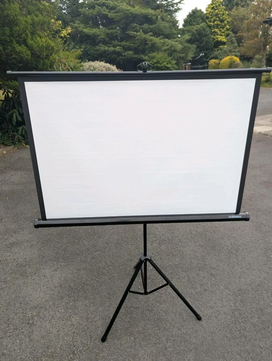 60inch projector screen and tripod stand - Image 1