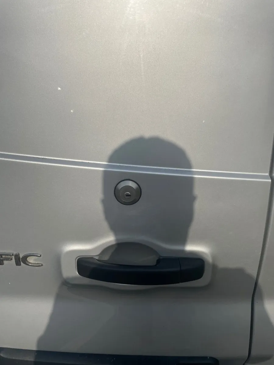 Renault Trafic 2016 - Image 2