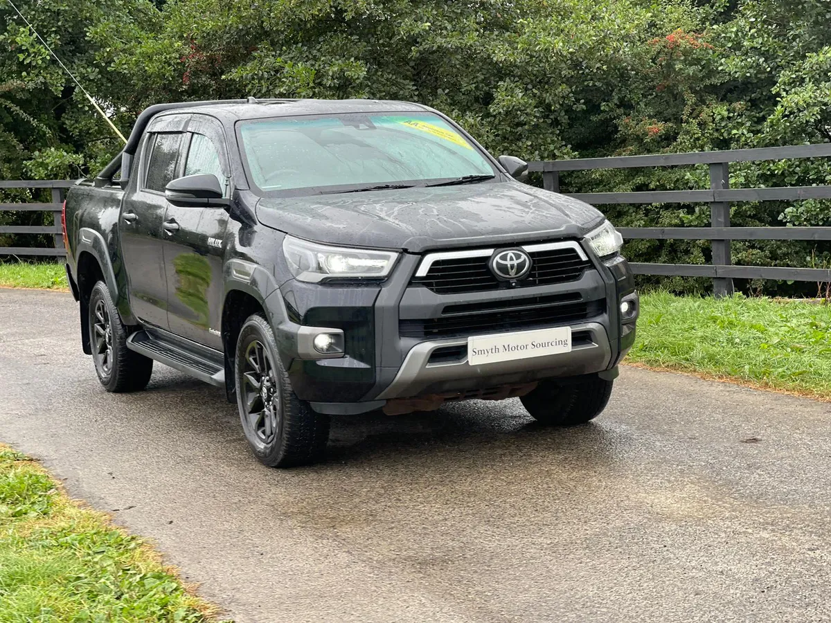 221 Toyota Hilux Invincible X Auto***** - Image 4