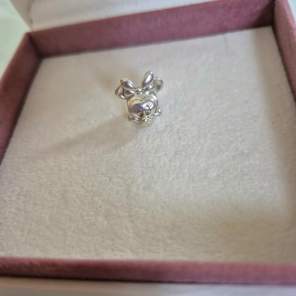 Pandora minnie head charm perfect condition - Image 2