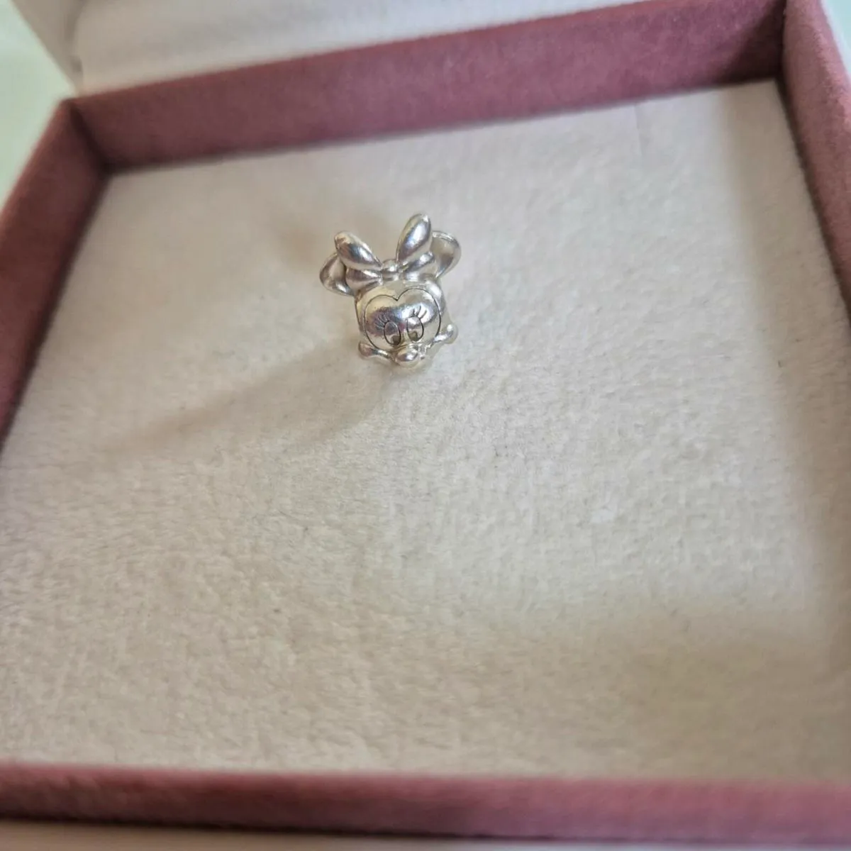 Pandora minnie head charm perfect condition - Image 3