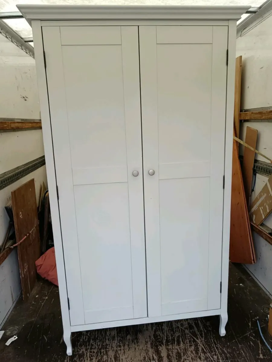 Beautiful wardrobe - Image 4