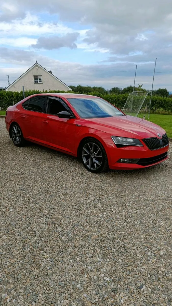 Skoda Superb **Sportline** 2.0 TDI DSG - Image 1