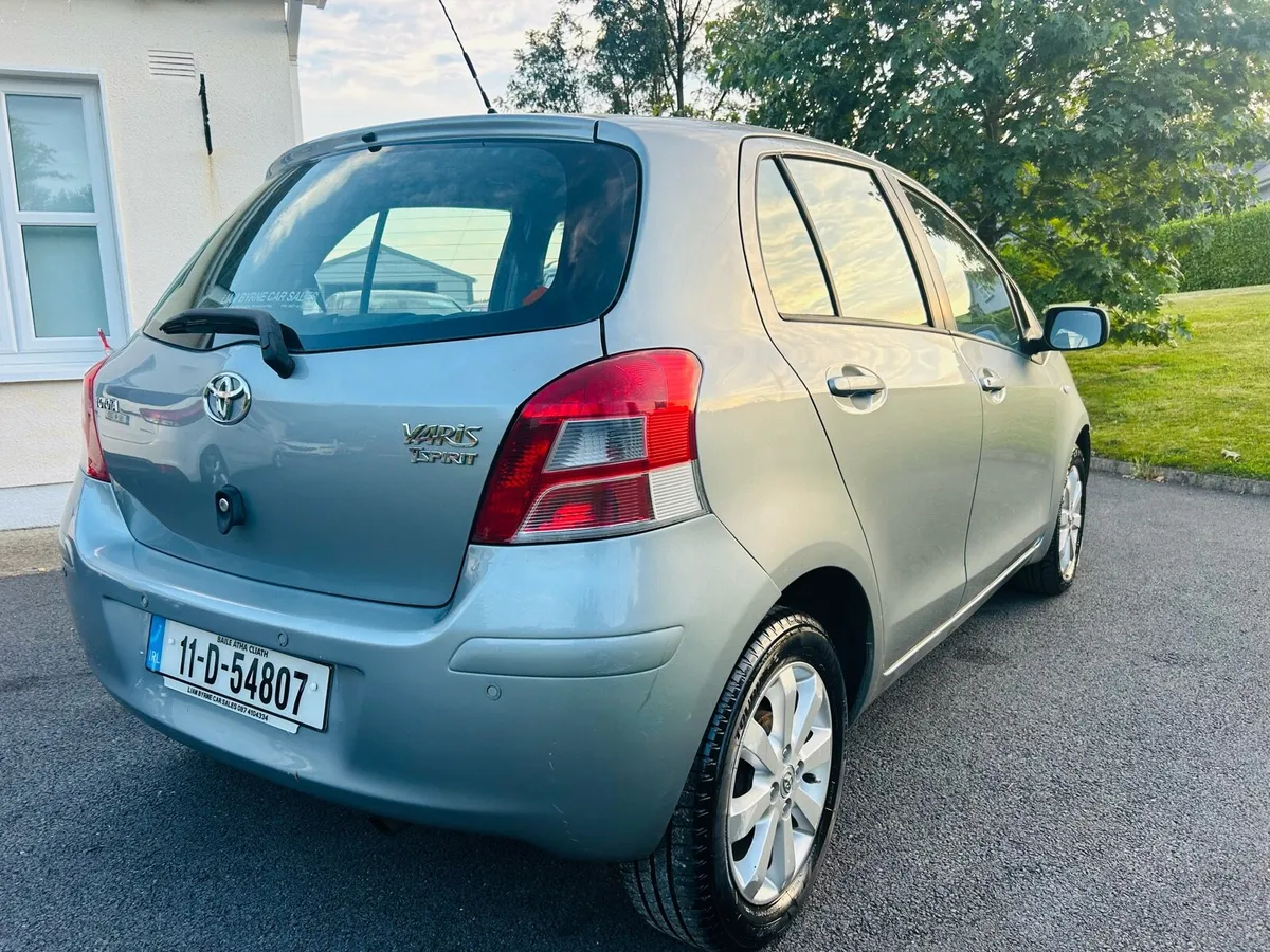 Toyota Yaris 1.3 Vvti spirit 6 speed new nct - Image 3