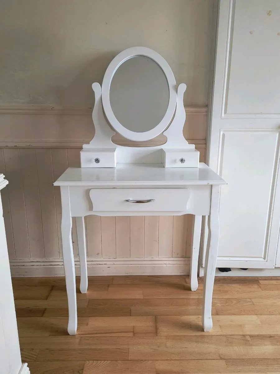 Dressing Table - Image 1