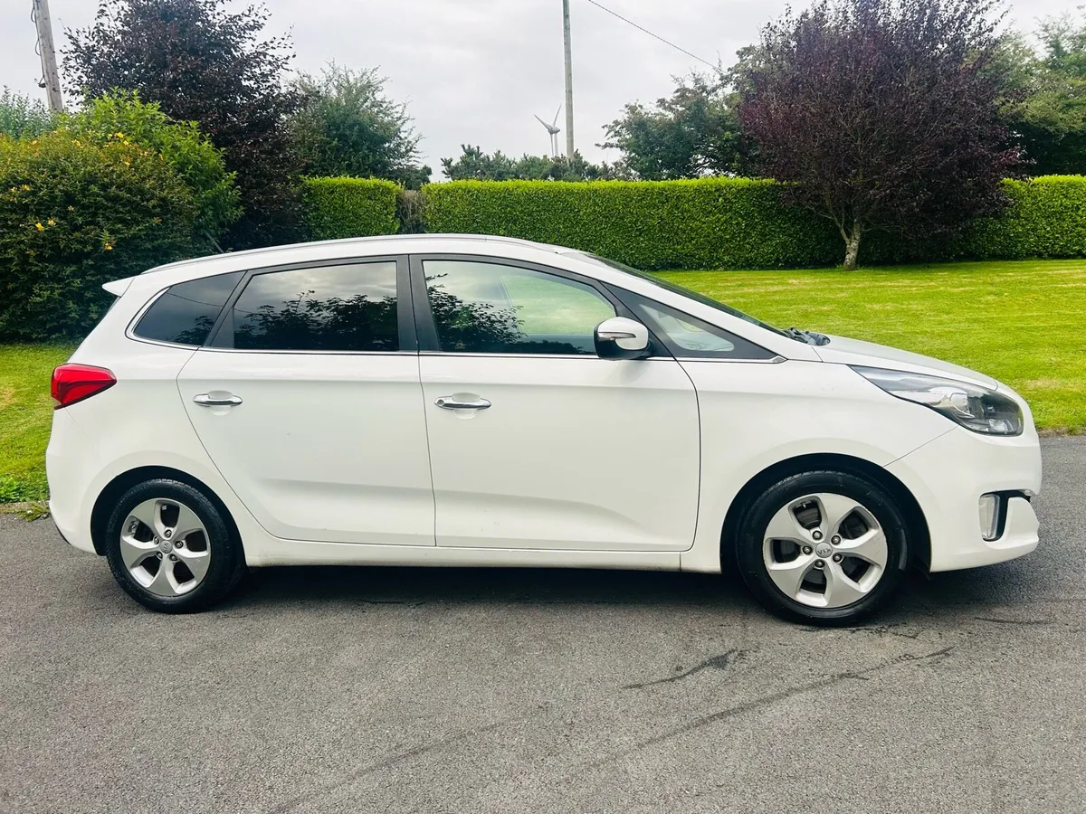 Kia Caren’s 1.7 diesel 7 seater 2015 - Image 4