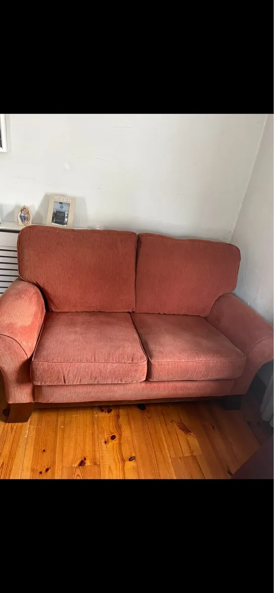 2 seater couch - Image 1