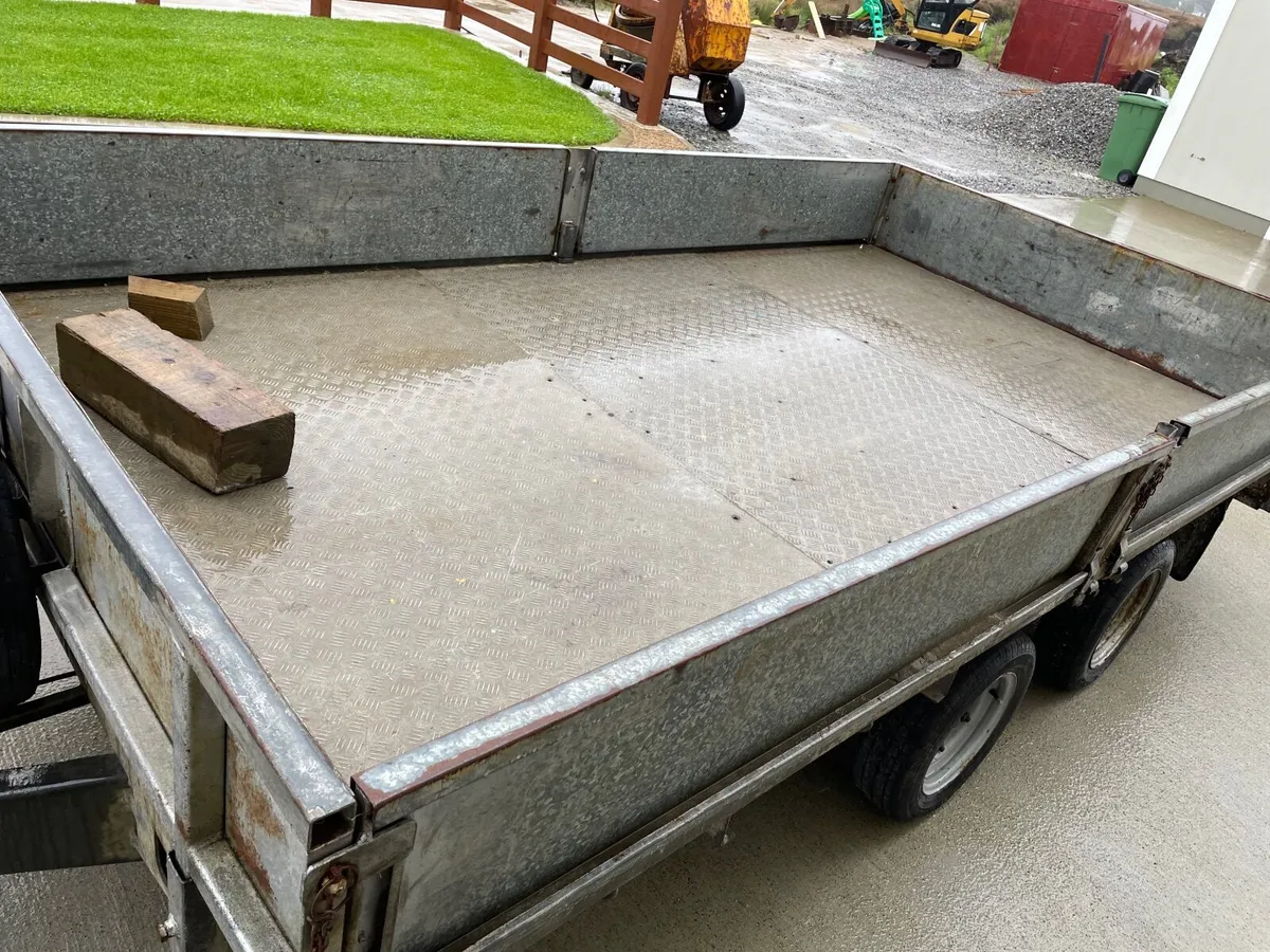 Trailer - Image 4