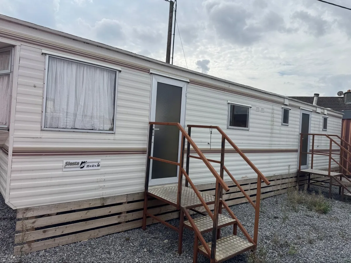 Mobile home - Image 1