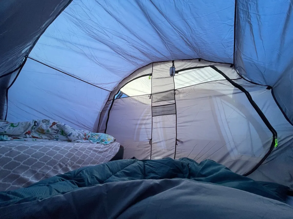 Regatta Kolima 5-person Tent - Excellent Condition - Image 2