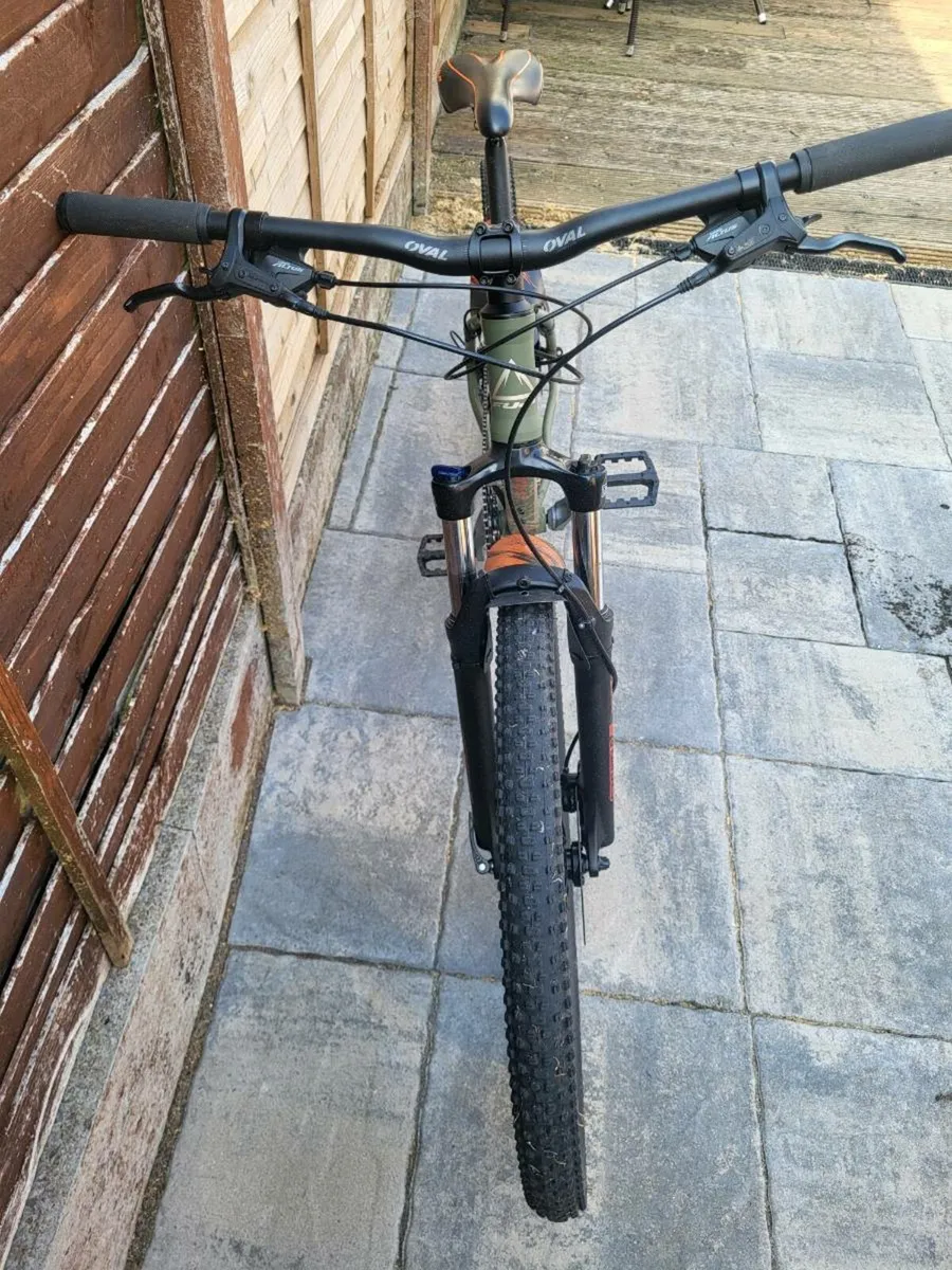 Fuji Nevada 3.0 Ltd Mountain Bike - Image 2