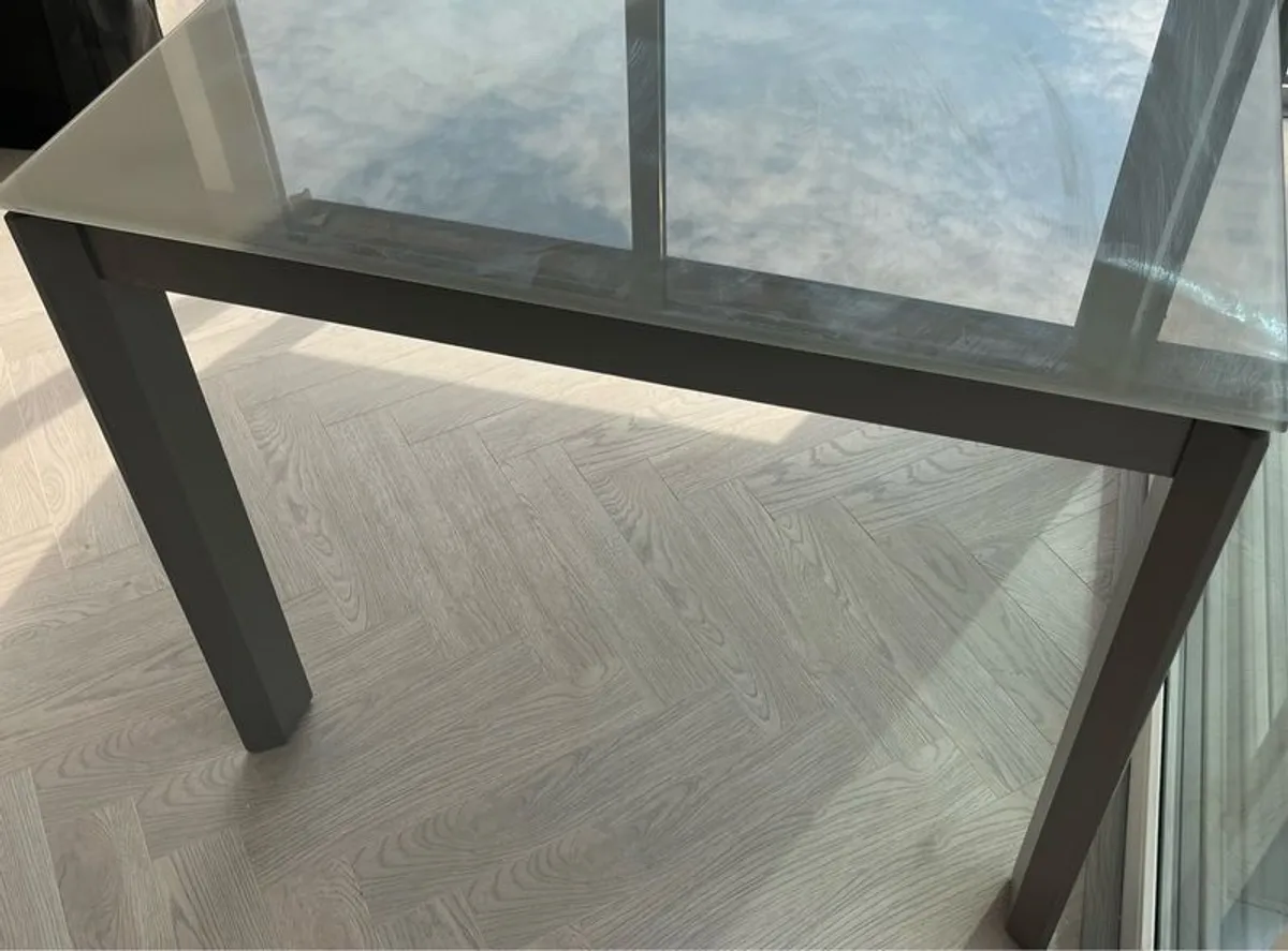 Glass grey dining table 6 seater - 7ft x 3ft - Image 4