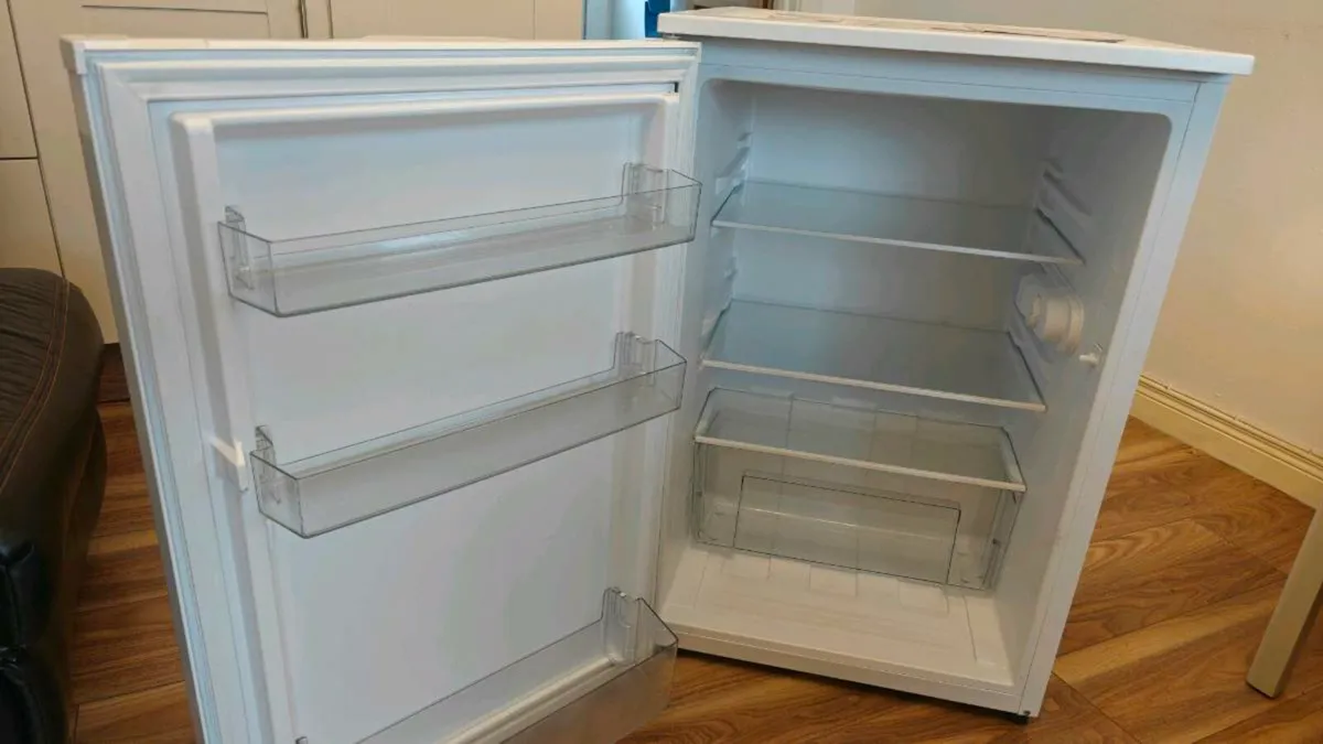 Nordmende RUL154WH 55cm Under Counter Fridge - Image 2