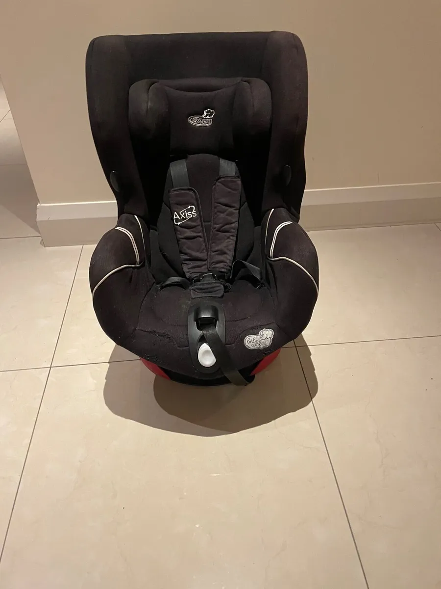 Bebe comfort axiss car seat - Image 1