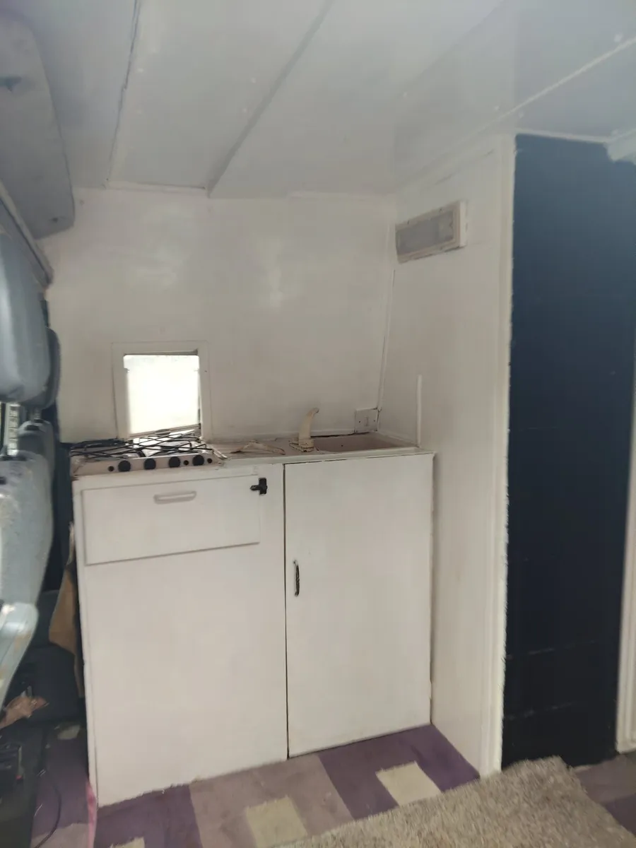 Camper - Image 2