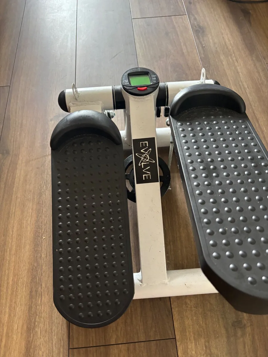 Exercise step machine - Image 1