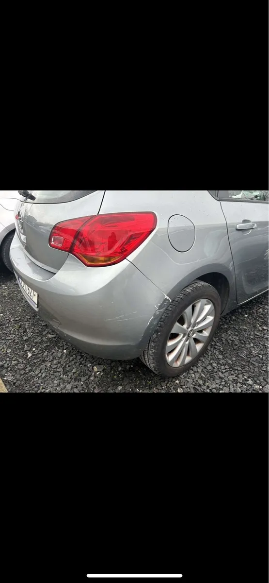 Opel Astra 2012-111,000km. - Image 4