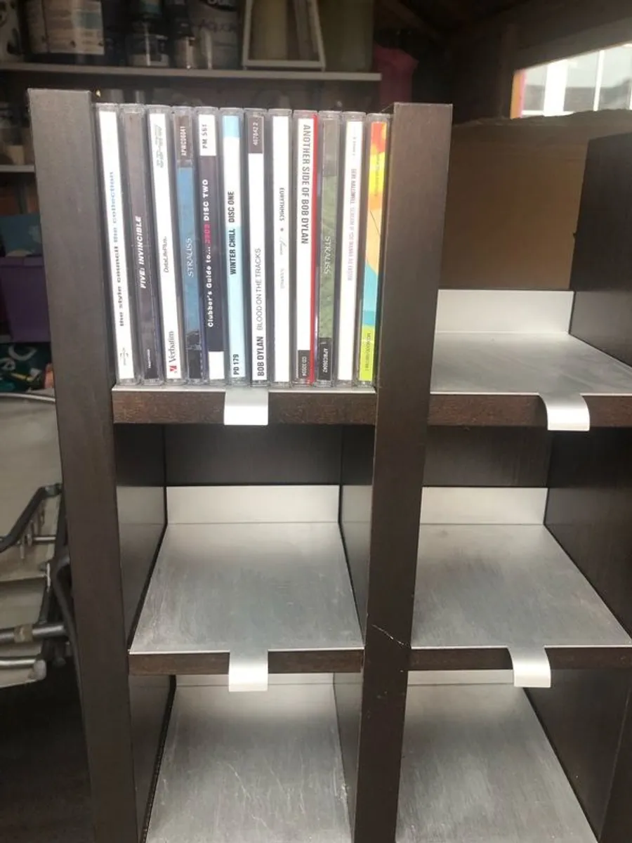 CD tower - Image 1