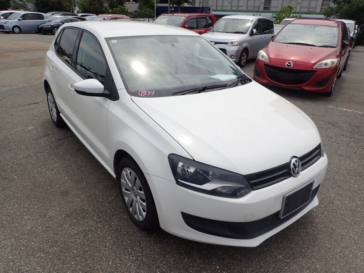 Volkswagen Polo 1.2 TSI COMFORTLINE PETROL AUTOMAT - Image 2