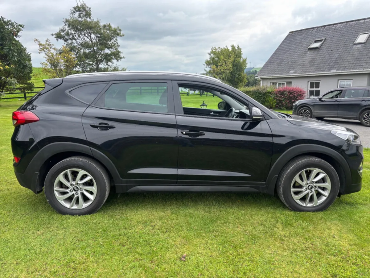 Hyundai Tucson IX35 COMFORT PLUS 5DR - Image 4