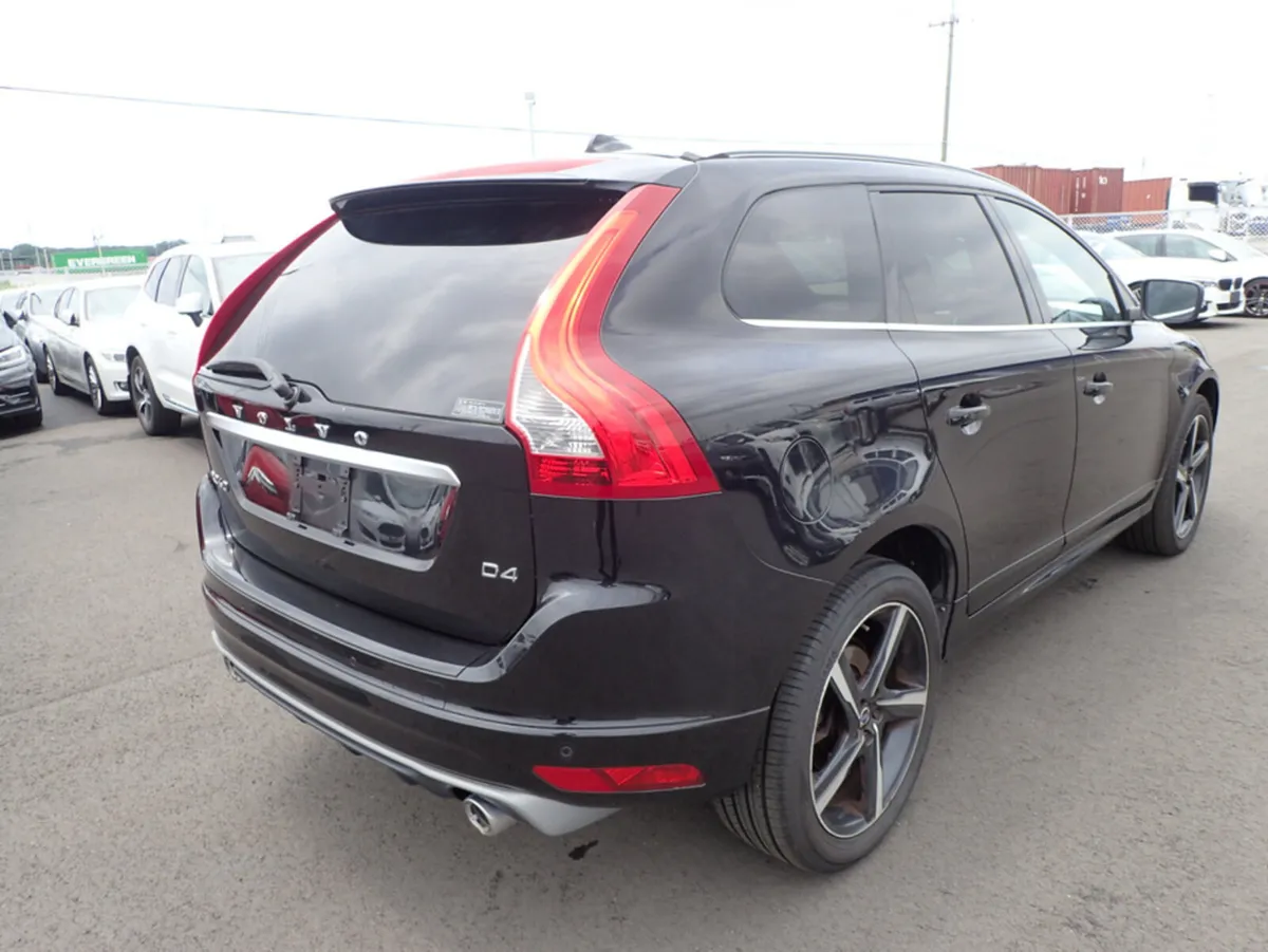 Volvo XC60 2.0 D4 DIESEL R-DESIGN PLUS AUTO // TOP - Image 4