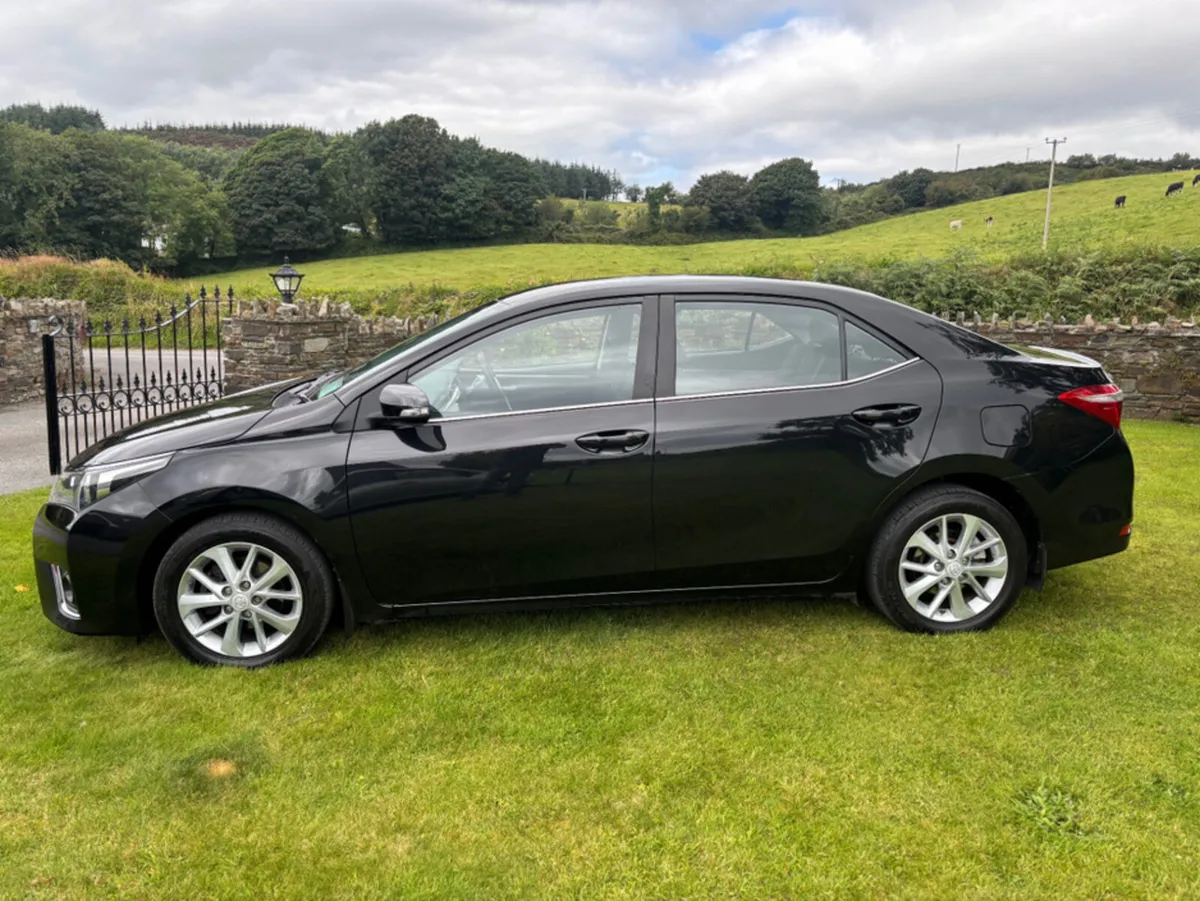 Toyota Corolla 1.4 D-4D LUNA 4DR - Image 3