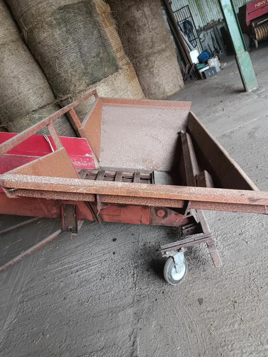 Turf Conveyor - Image 2