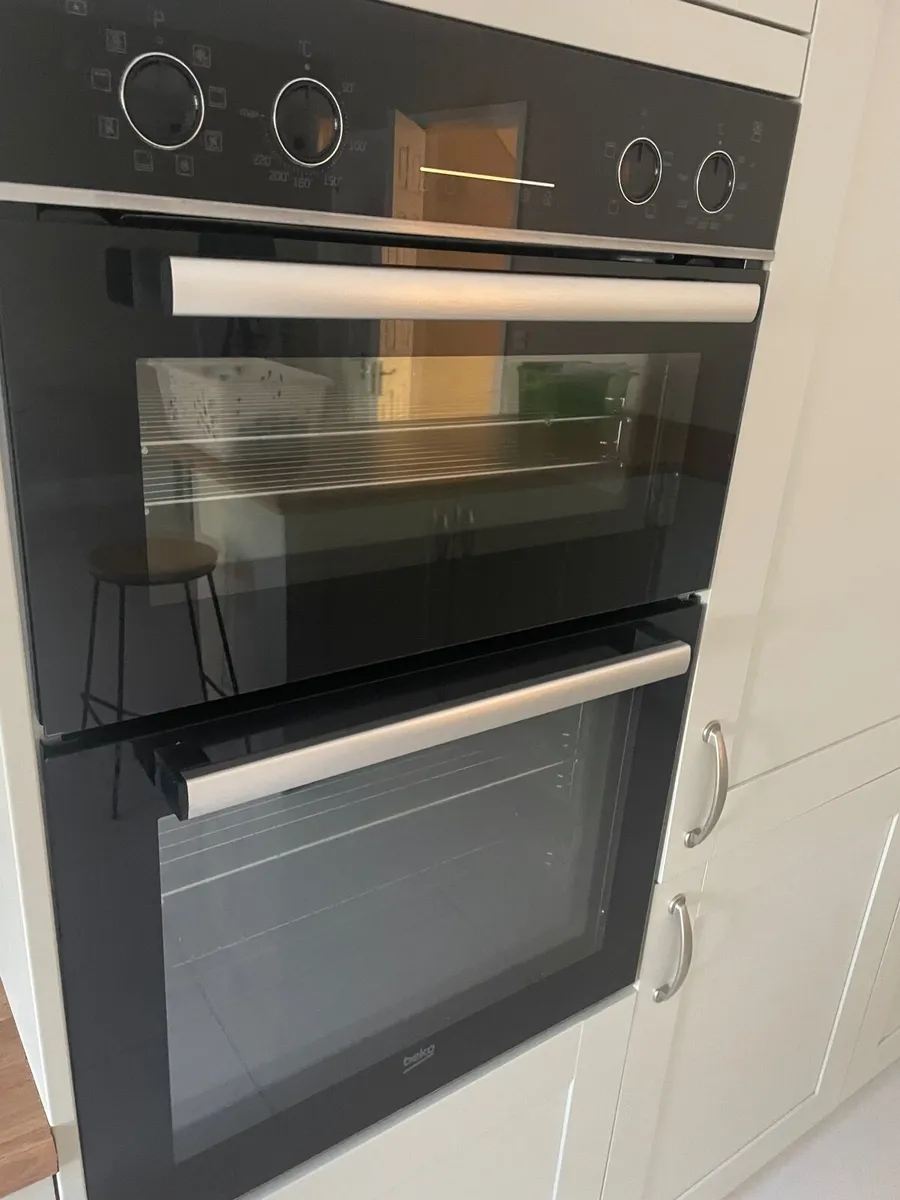 Oven - Image 2