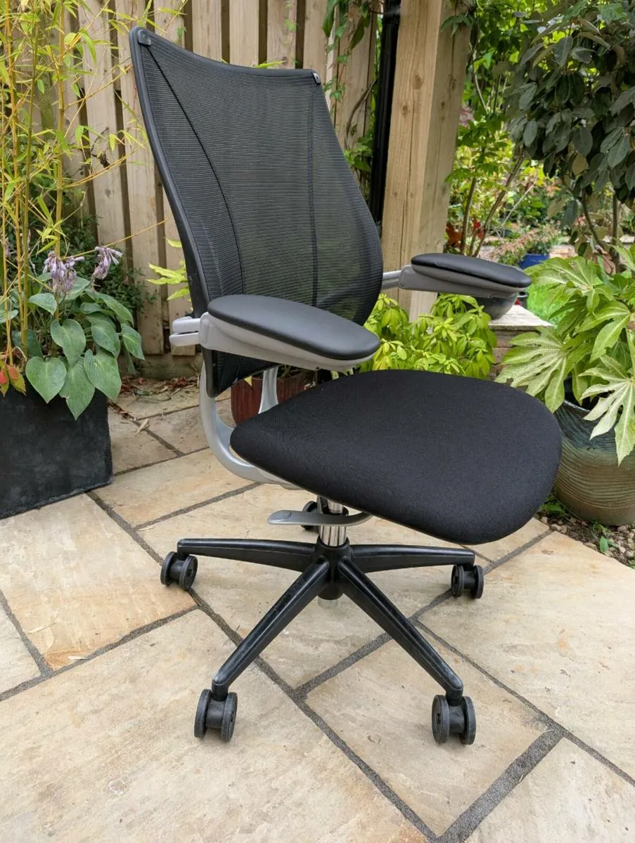 Ergonomic office chair - Image 4
